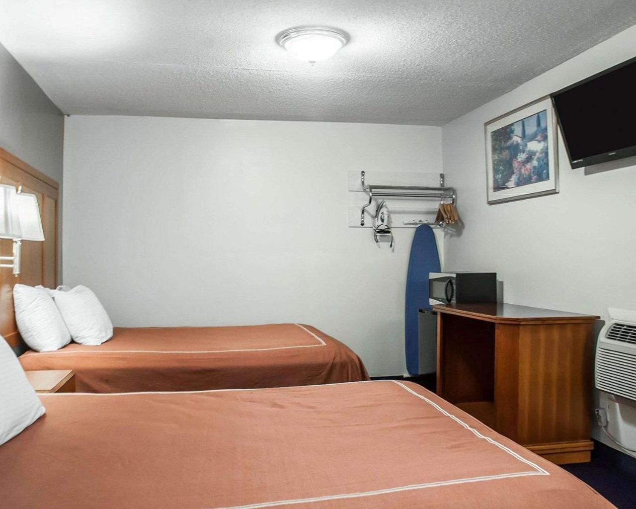 Castle Inn&Suites Niagara Falls Exterior foto
